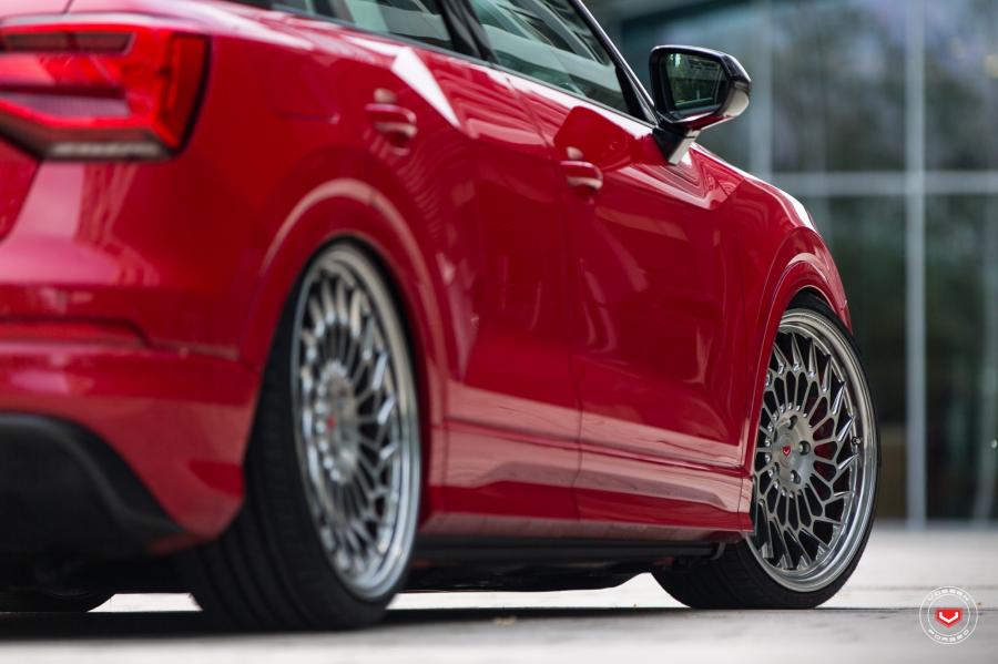Детали экстерьера Audi Q2 on Vossen Wheels (ML-R2) 2017 года  (фото 3 из 128)